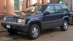 1993–1995 Jeep Grand Cherokee Laredo