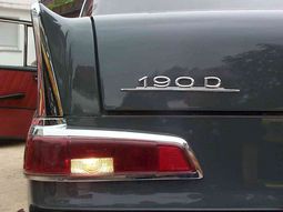 W110 190D Fintail sedan