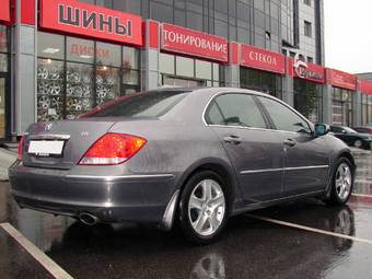 2005 Acura RL Pictures