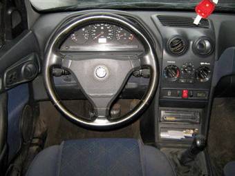 1998 Alfa Romeo 146 Pictures