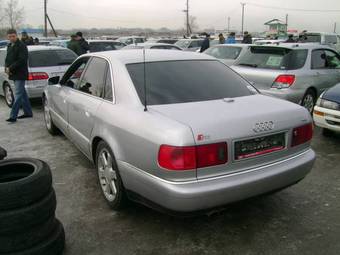 1999 Audi S8 Pictures