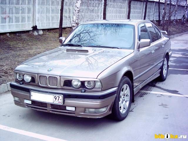 1989 BMW 520I
