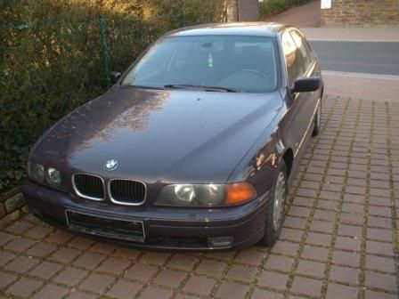 1996 BMW 523