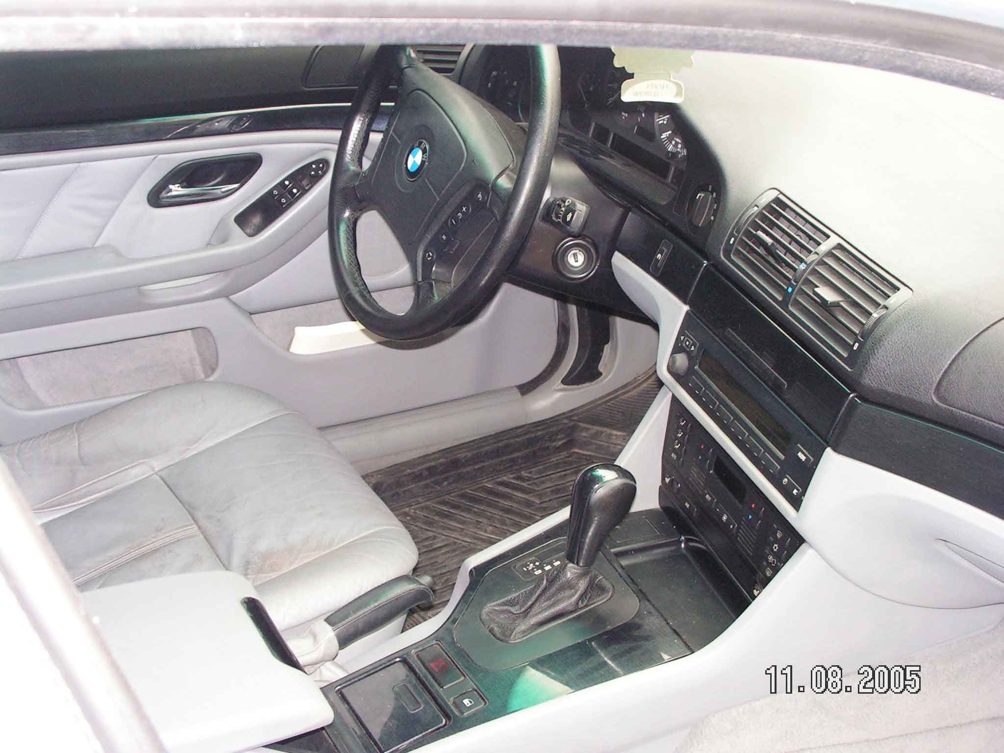 1997 BMW 523I