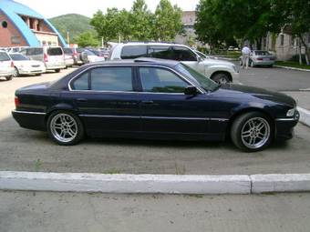 1997 BMW 7-Series Pictures