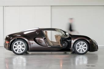 2009 Bugatti Veyron Pictures