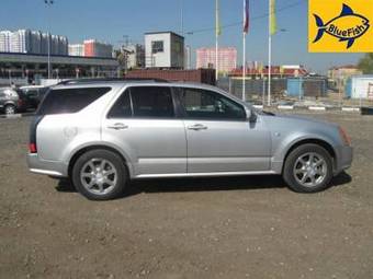 2004 Cadillac SRX Pictures
