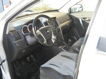 2010 Chevrolet Captiva Pics