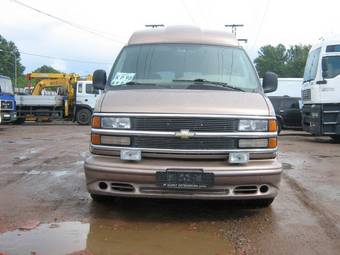 2000 Chevrolet Express Pictures