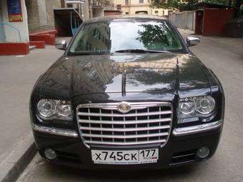 2004 Chrysler 300C Pictures