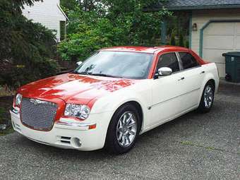 2005 Chrysler 300C Pictures