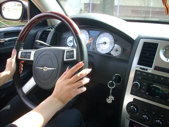 2008 Chrysler 300C Photos