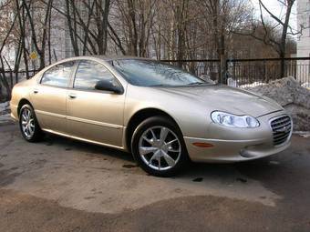 2002 Chrysler Concorde Pictures