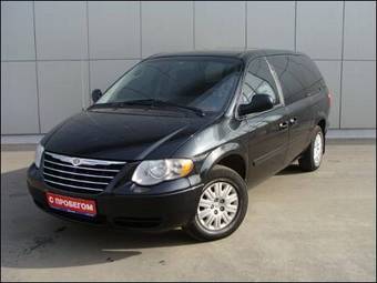 2004 Chrysler TOWN Country