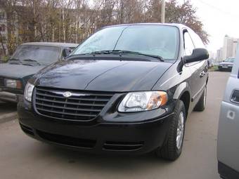 2005 Chrysler TOWN Country Pictures