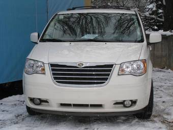 2010 Chrysler TOWN Country Pictures