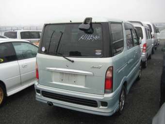 2004 Daihatsu ATRAI7 Pictures