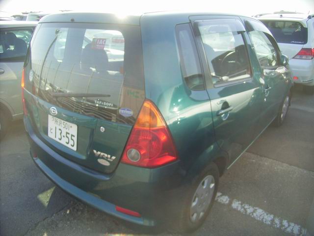 2001 Daihatsu YRV For Sale