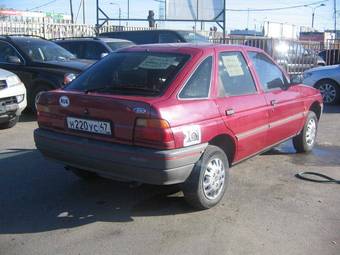 1991 Ford Escort Pictures