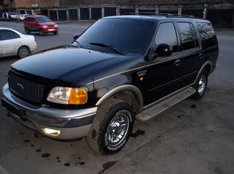 2003 Ford Expedition Photos