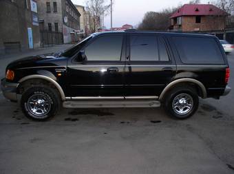 2003 Ford Expedition Photos