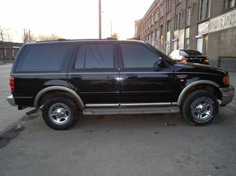 2003 Ford Expedition Pictures