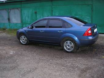 2007 Ford Focus Pictures
