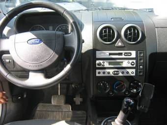 2004 Ford Fusion Pics