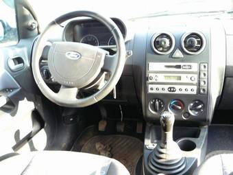 2005 Ford Fusion Pictures