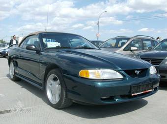 1995 Ford Mustang Photos