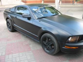 2004 Ford Mustang Pictures