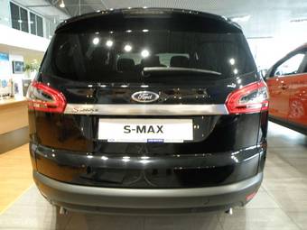 2011 Ford S-MAX Pictures