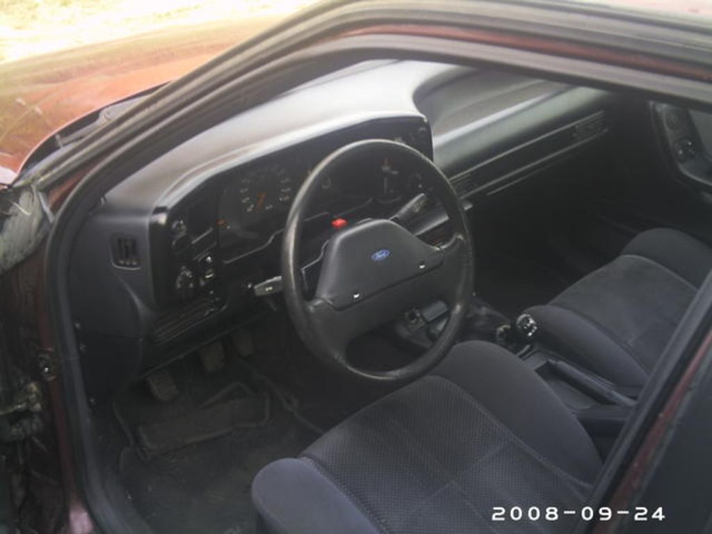 1990 Ford Scorpio