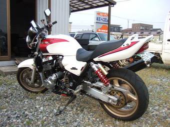 1999 Honda CB1300 SUPER FOUR Pictures