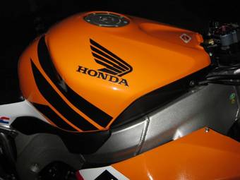 2007 Honda CBR1000F Photos