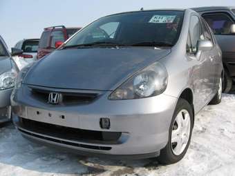 2003 Honda Fit Photos