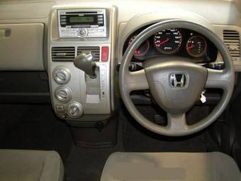 2005 Honda Mobilio Pictures