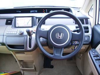 2005 Honda Stepwgn Pictures