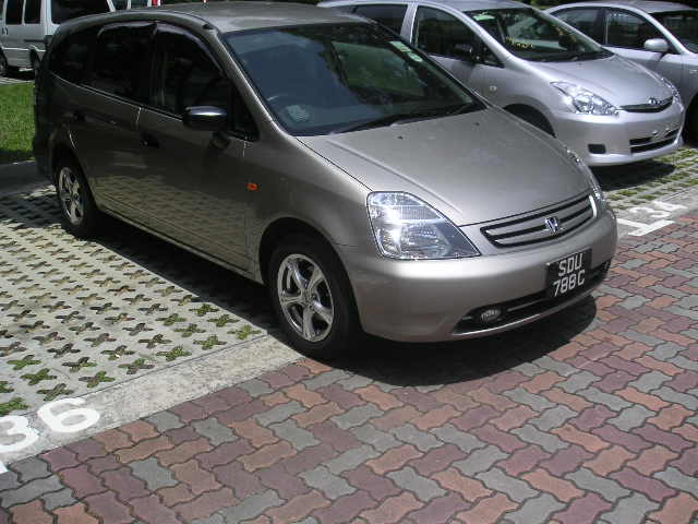 Honda stream 2002 car review #4