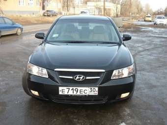 2005 Hyundai NF Pictures