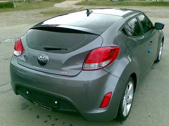 2011 Hyundai Veloster Pictures