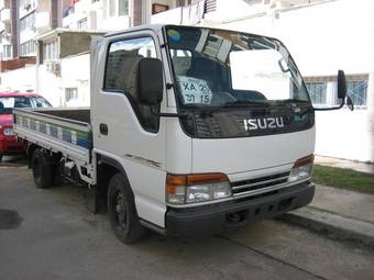 2000 Isuzu Tractor