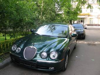 2004 Jaguar S-type Images