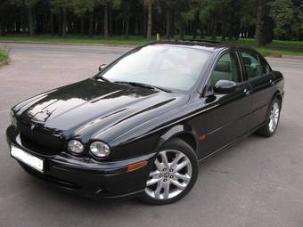 2002 Jaguar X-Type Pictures
