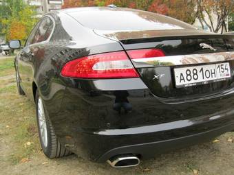 2011 Jaguar XF Pictures