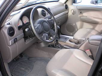 2003 Jeep Liberty Pictures