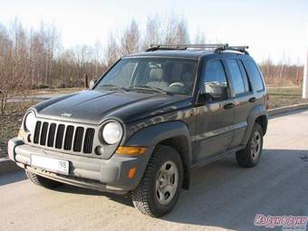 2005 Jeep Liberty Images