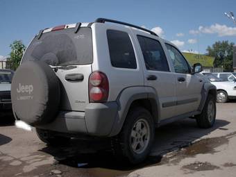 2005 Jeep Liberty Pictures