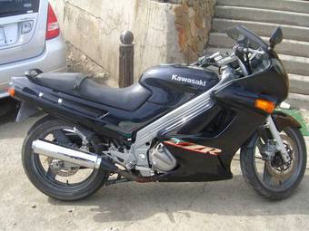 1993 Kawasaki ZZ-R Photos