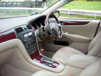 2004 Lexus ES300 Images